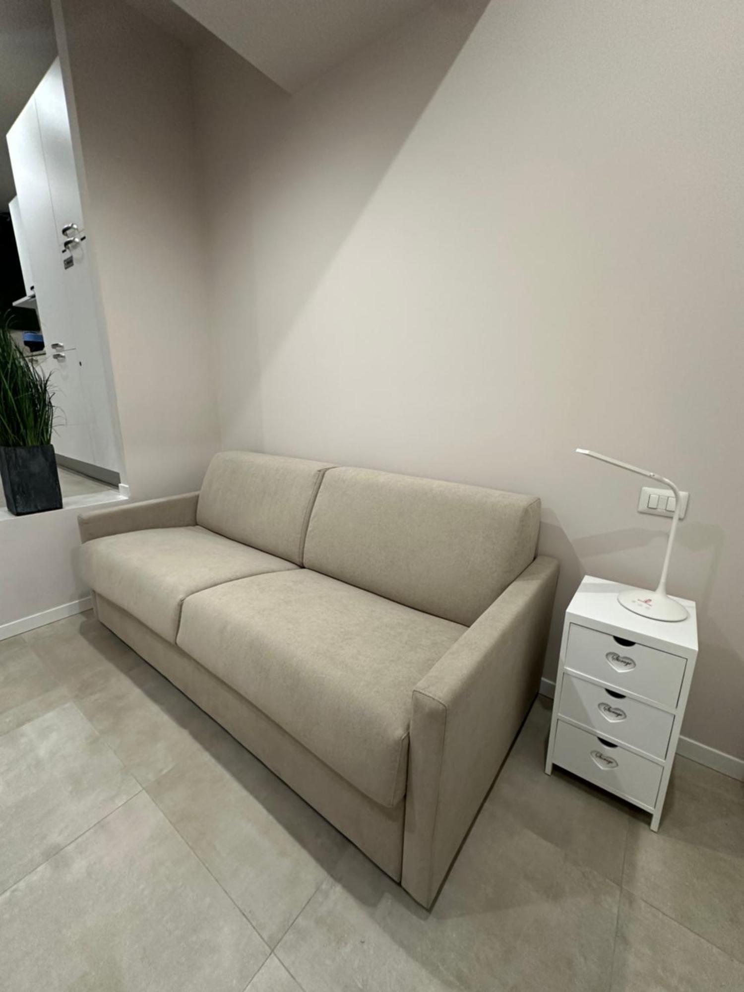 Monolocale Piazza Gambara M1 Apartment Milan Bagian luar foto