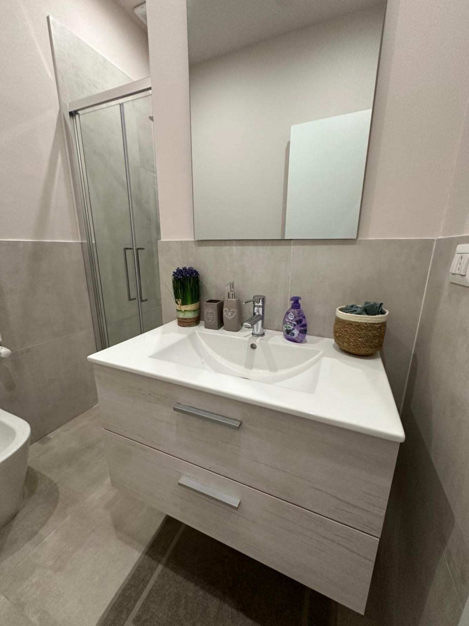 Monolocale Piazza Gambara M1 Apartment Milan Bagian luar foto