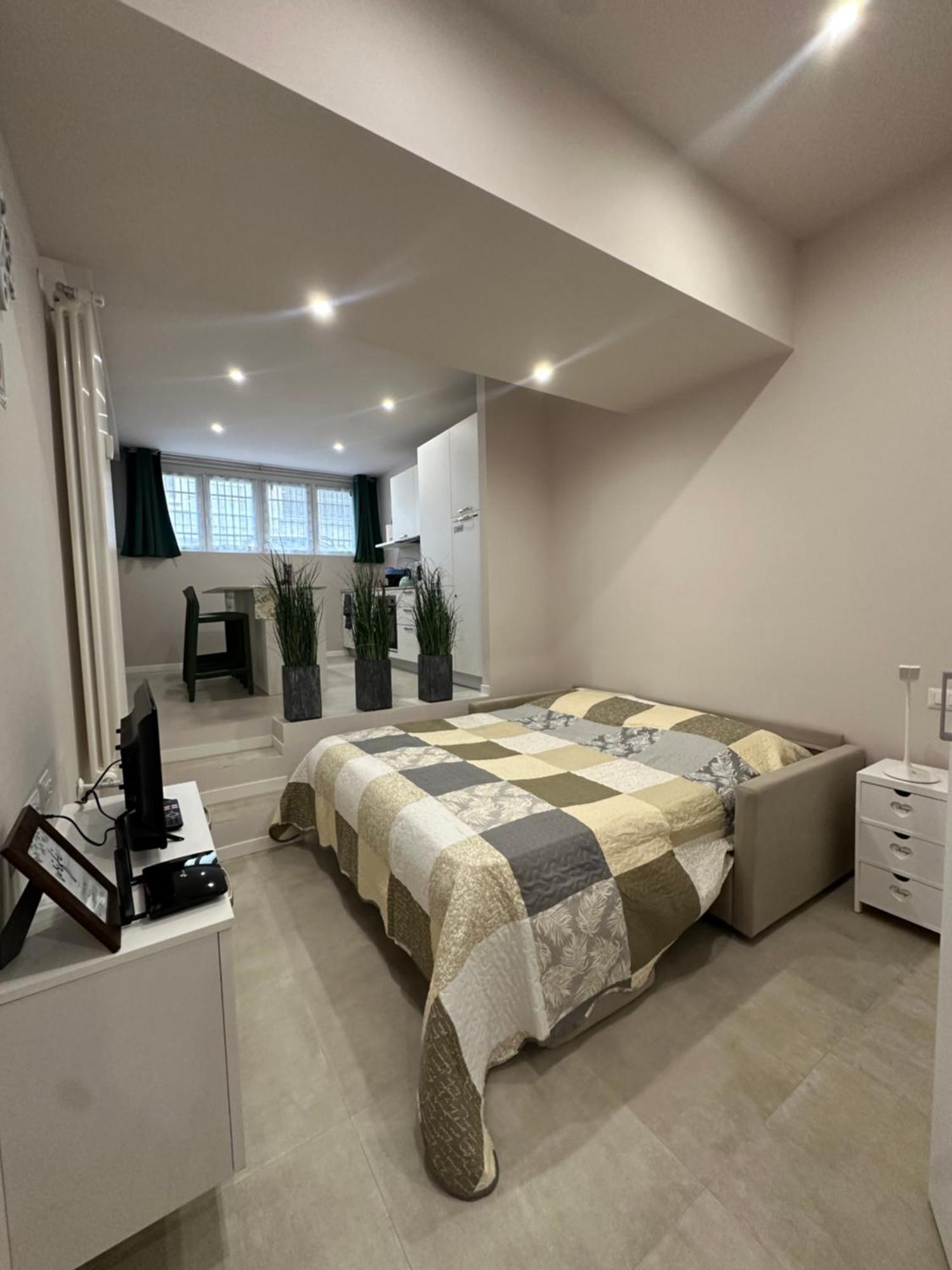 Monolocale Piazza Gambara M1 Apartment Milan Bagian luar foto